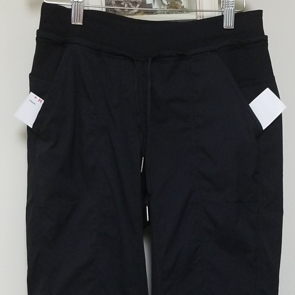 Lululemon Women's Capris Size 4 - Picture 6 of 11